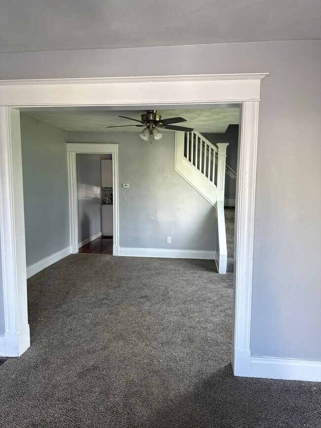 824 Troy St-Unit -824 in Dayton, OH - Building Photo - Building Photo