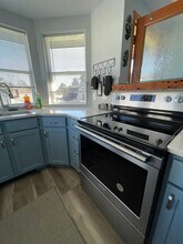110 N 1st St, Unit Rod Mennegar in La Conner, WA - Building Photo - Building Photo