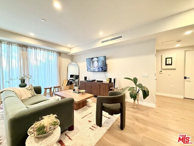 property at 1017 Croft Ave