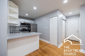 6954 N Sheridan Rd in Chicago, IL - Building Photo - Building Photo