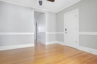 128 Oak St in Weehawken, NJ - Foto de edificio - Building Photo