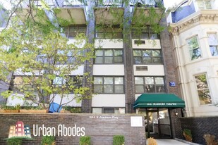 1447 N Dearborn St, Unit M03B Apartamentos