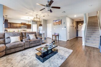 444 Major Lee Ln in Jarrell, TX - Building Photo - Building Photo