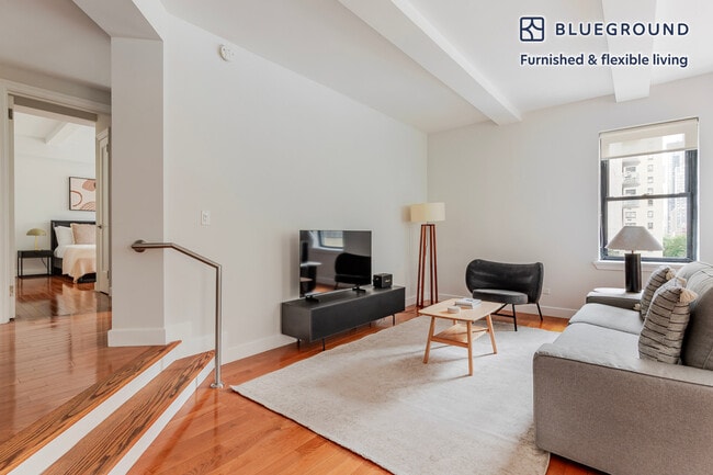 400 E 57th St in New York, NY - Building Photo - Building Photo