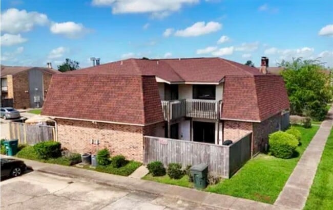 1212 N Major Dr in Beaumont, TX - Building Photo - Building Photo