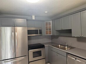 10630 NW 45th St in Coral Springs, FL - Building Photo - Building Photo
