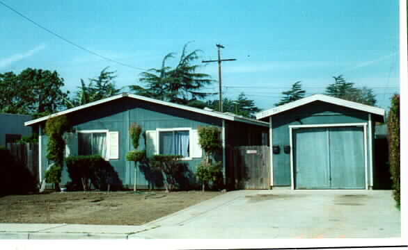 551-553 Palm Dr in Oxnard, CA - Building Photo - Building Photo