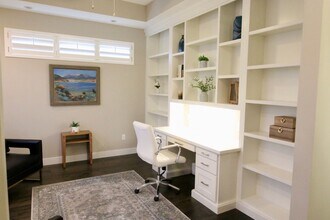 10767 N Town Ctr W in Highland, UT - Building Photo - Building Photo