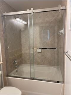 property at 700 E Boynton Beach Blvd