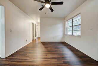 1333 E Brooks St in Norman, OK - Building Photo - Building Photo