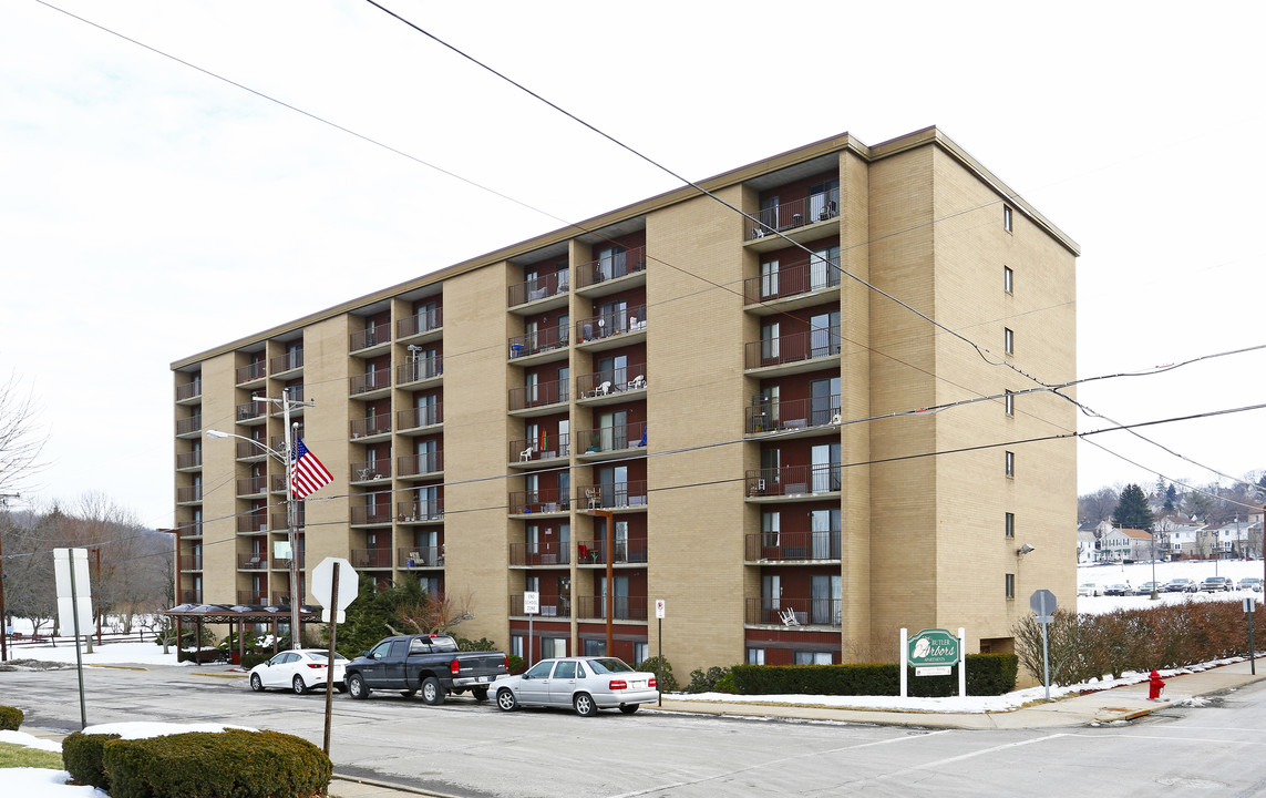 Butler Arbors in Butler, PA - Foto de edificio