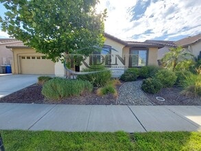 5609 Summer Land Dr in Linda, CA - Building Photo - Building Photo