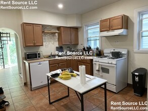 51 Porter Rd, Unit 2 in Cambridge, MA - Building Photo - Building Photo