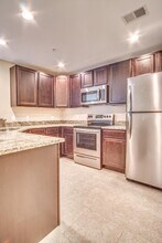 1702 Conservation Trl in Fort Walton Beach, FL - Foto de edificio - Building Photo