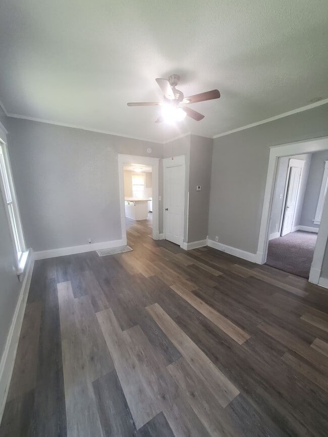 1845 14th Ave in Moline, IL - Building Photo - Building Photo