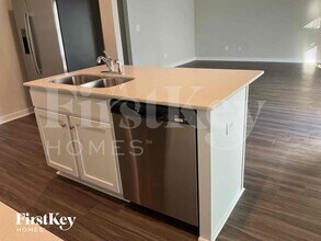 130 Avalon Wy in Clanton, AL - Foto de edificio - Building Photo