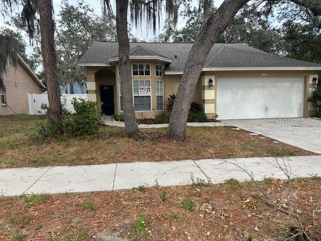 2510 Gotham Way in Valrico, FL - Building Photo