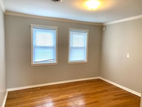 339 Village St in Millis-Clicquot, MA - Foto de edificio - Building Photo