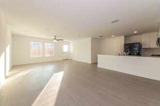 140 Glenwood Dr in Balch Springs, TX - Foto de edificio - Building Photo