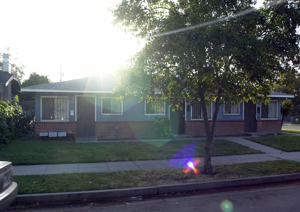 206-218 N Yosemite Ave in Fresno, CA - Building Photo