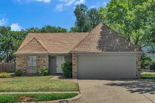 property at 1708 Woodhollow Dr