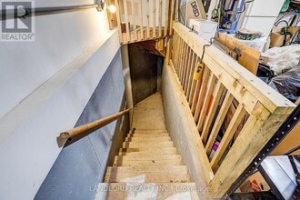 8 Wood Dale Rd in Vaughan, ON - Building Photo - Building Photo