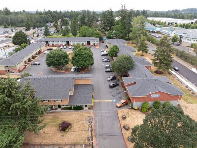 8112 29th Ave Ct S in Lakewood, WA - Building Photo - Building Photo