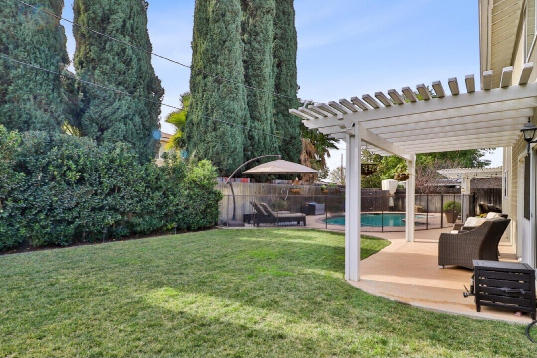 1934 Buell Ct in Simi Valley, CA - Building Photo