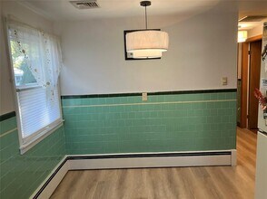 56 Partition St in Warwick, RI - Building Photo - Building Photo