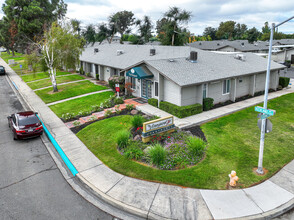 Vineyard Apartments in Ceres, CA - Building Photo - Building Photo