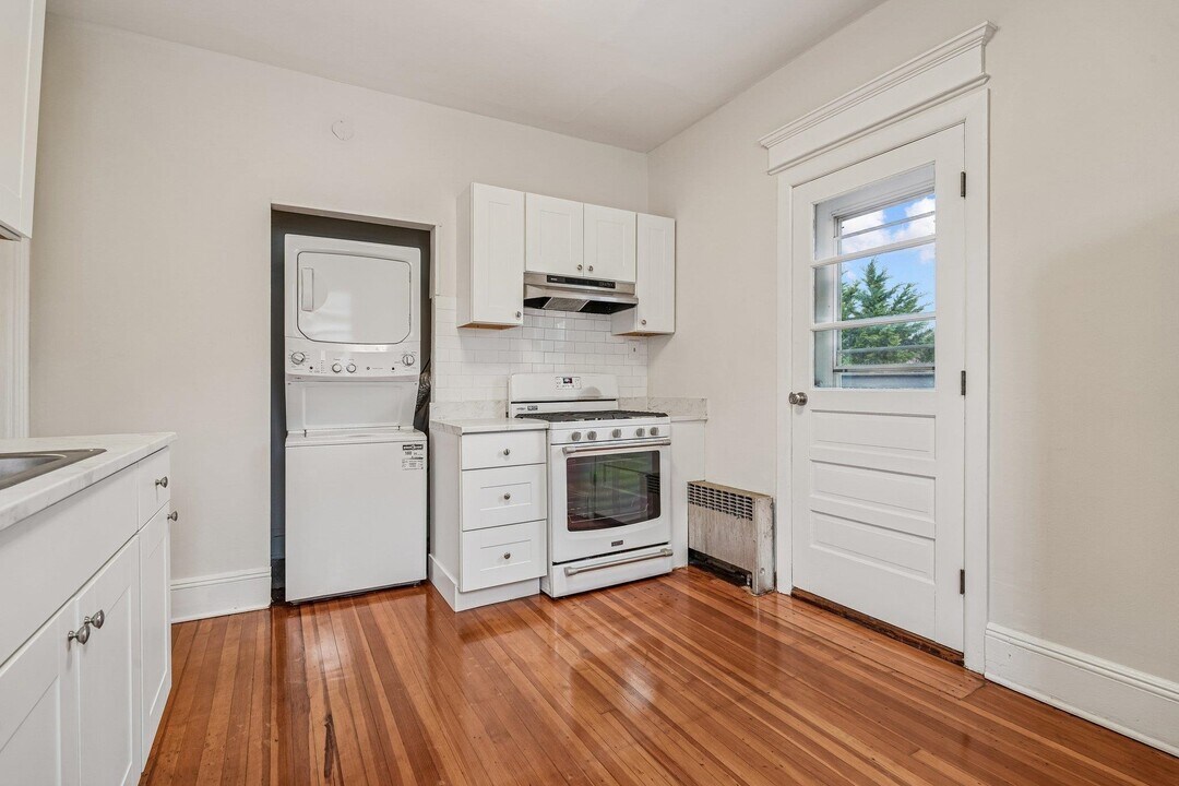 1154 Anderson Ave in Fort Lee, NJ - Building Photo