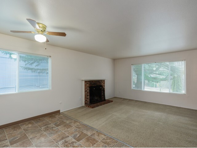 Chateau Hills in Portland, OR - Foto de edificio - Building Photo