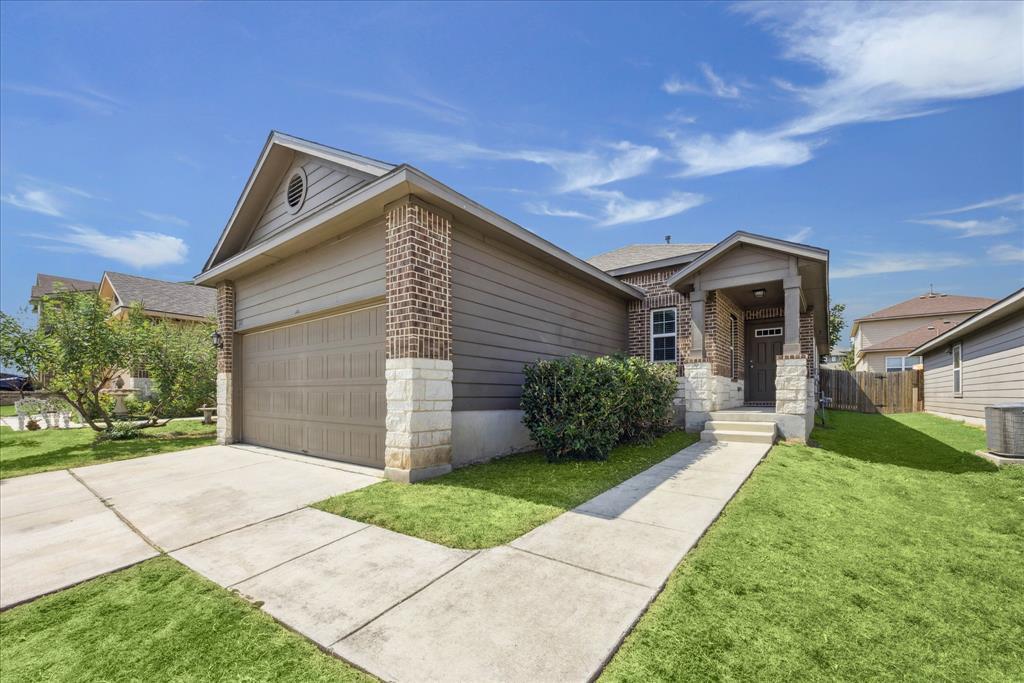 181 Lake Gln in San Marcos, TX - Building Photo
