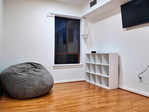 2231 Castle Rock Square, Unit 21C in Reston, VA - Building Photo - Building Photo