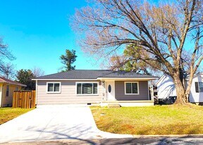 6709 NW 26th St in Bethany, OK - Building Photo