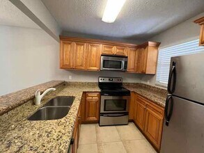 1700 Windorah Way in Royal Palm Beach, FL - Building Photo - Building Photo
