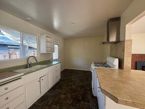 1013 Live Oak Ave in Santa Cruz, CA - Building Photo - Building Photo