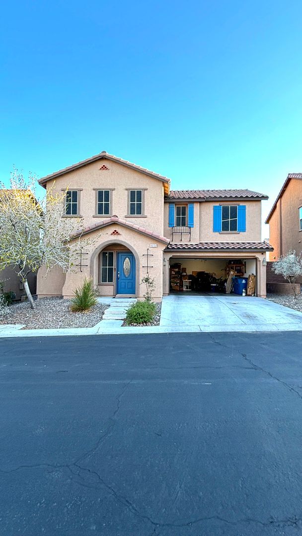 10737 Broxden Jct Ave in Las Vegas, NV - Building Photo - Building Photo