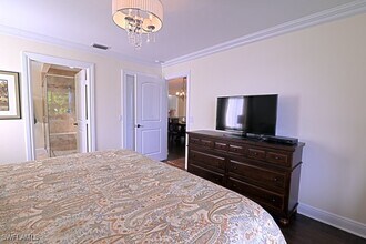 7778 Emerald Cir in Naples, FL - Foto de edificio - Building Photo