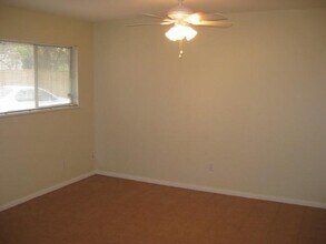 5213 Joe Sayers Ave in Austin, TX - Building Photo - Building Photo