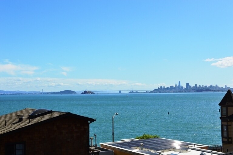 212 Richardson St in Sausalito, CA - Building Photo