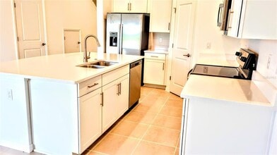 8580 Lunar Skye St in Sarasota, FL - Building Photo - Building Photo