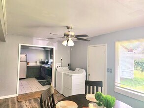 121 Paul Ave in Ferguson, MO - Building Photo - Building Photo