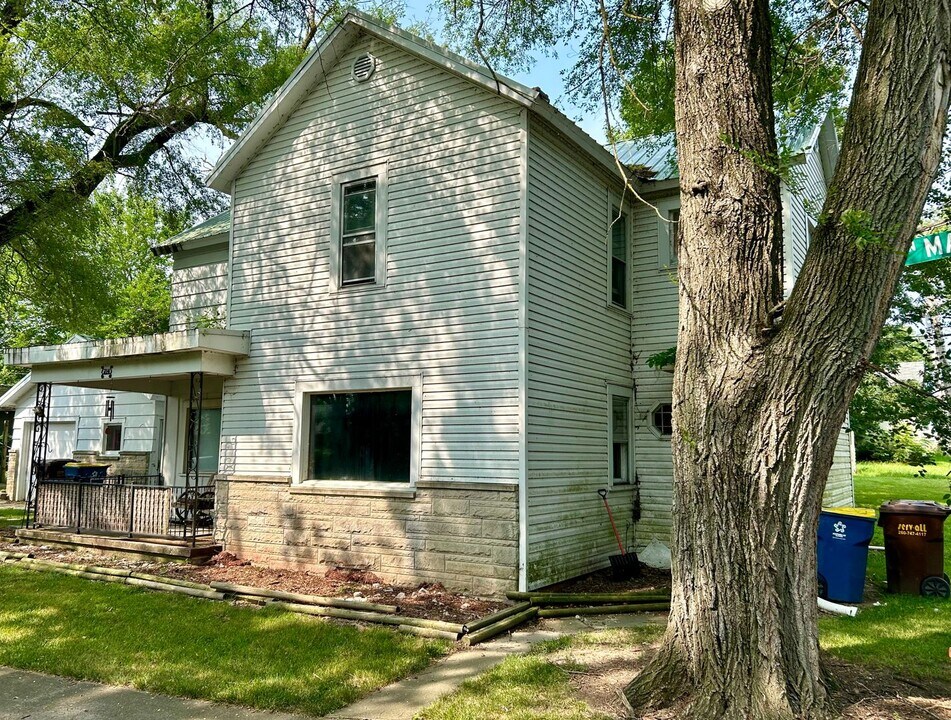 314 N Marion St in Bluffton, IN - Building Photo