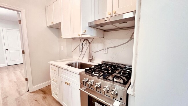 property at 3025 John F. Kennedy Blvd