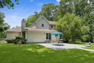 63 Roseland Ln in East Patchogue, NY - Building Photo - Building Photo