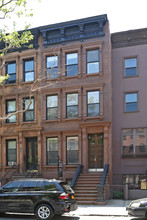 124 W 132nd St in New York, NY - Building Photo - Primary Photo