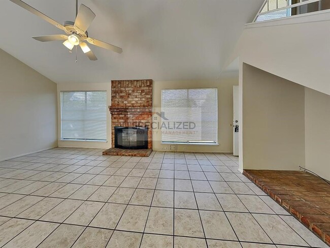 5038 Kleinway Dr photo'