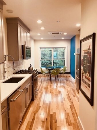 property at 3 Castle Ct
