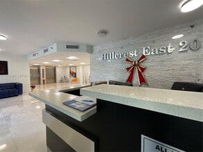 919 Hillcrest Dr in Hollywood, FL - Building Photo - Building Photo